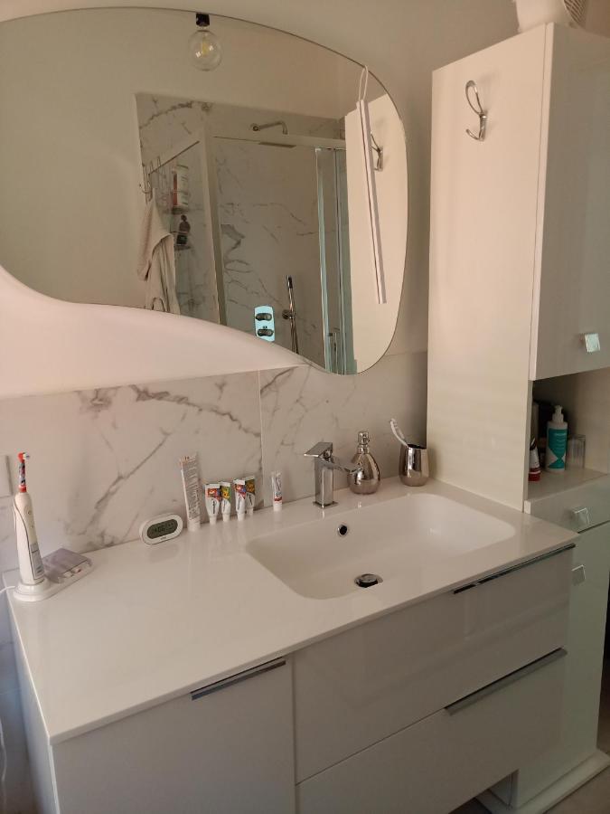 B&B La Piazzetta Vado Ligure Eksteriør billede